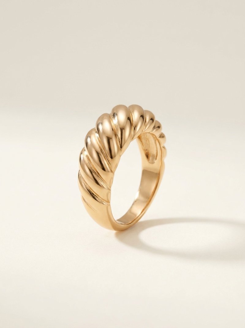 Signature Gold Ring — catalogue view